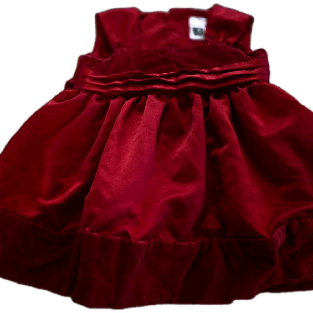Carter Velvet RED dress. Size 6. Ribbon. Excellent Condition